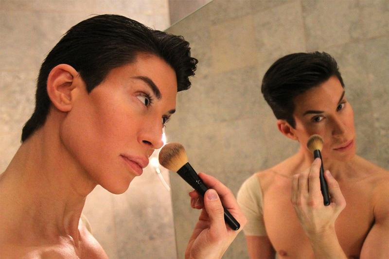 pixee-fox-and-justin-jedlica-are-the-real-life-barbie-and-ken-06