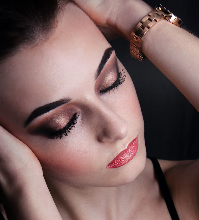 เหตุผลที่คุณจำเป็นเพื่อจะโยกกุหลาบทองแต่งหน้า 12