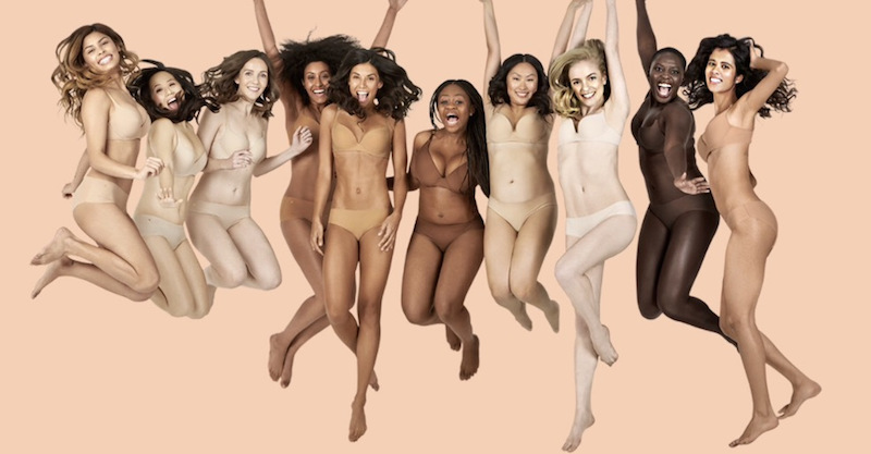 These_5_Companies_Prove_That_ANY_Woman_Can_Be_a_Perfect_Lingerie_Model_11