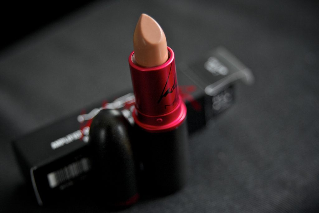 8  Hottest Lipstick Colors for 2019