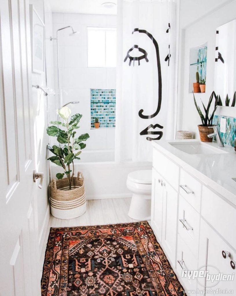 10 Space-Saving Hacks That’ll Make Your Bathroom Look Big