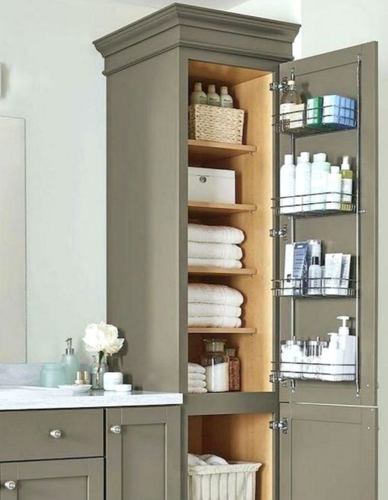 10 Space-Saving Hacks That’ll Make Your Bathroom Look Big