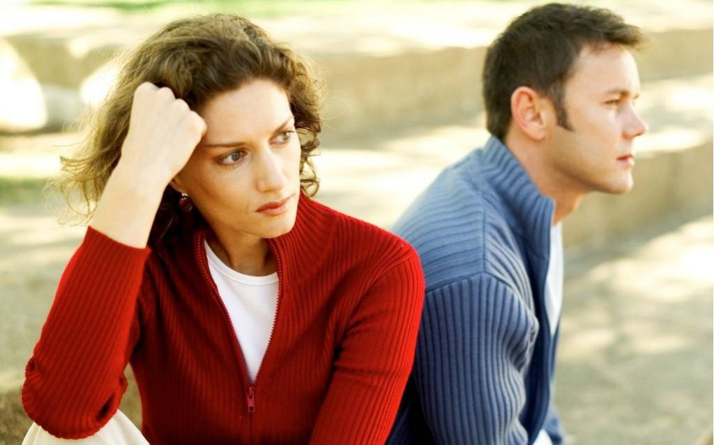 7 Signs That You Are Too Attached To Your Partner