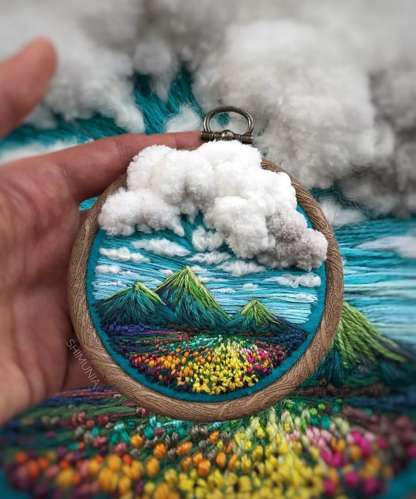 alented Needle Painter Makes Magnificent Threadwork Paintings