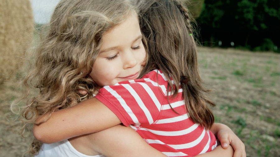 12 Tips on How to Teach Your Kid to Be a Good Friend 