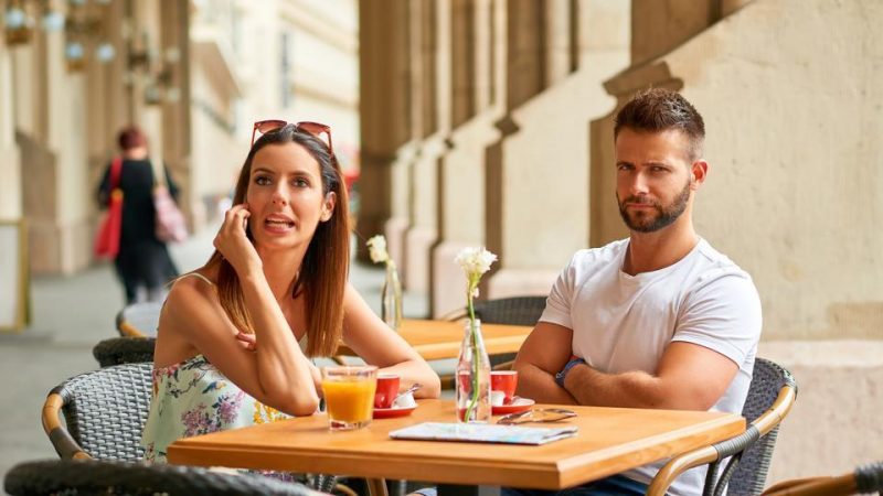 12 Bad Dating Habits To Avoid