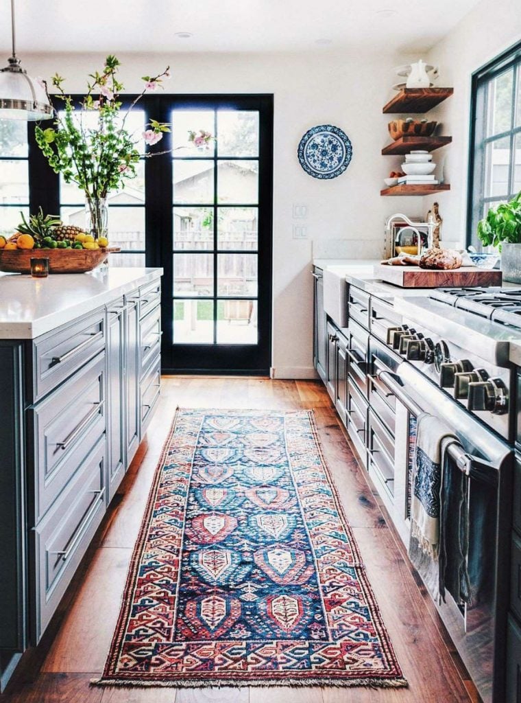 12 Ways To Decorate With Antiques In A Modern Style