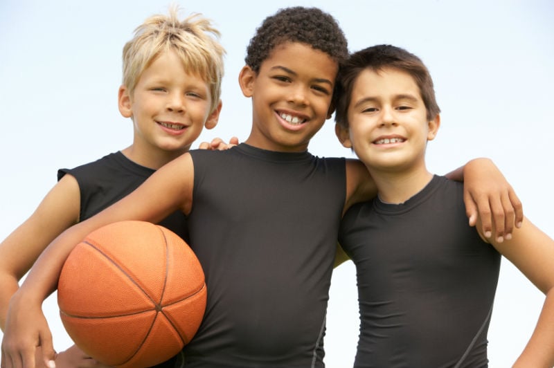 12 Tips on How to Teach Your Kid to Be a Good Friend 