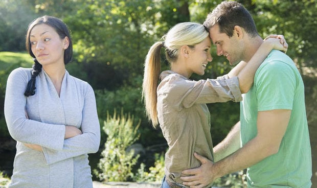 10 Dating Red Flags To Notice When Meeting Someone New