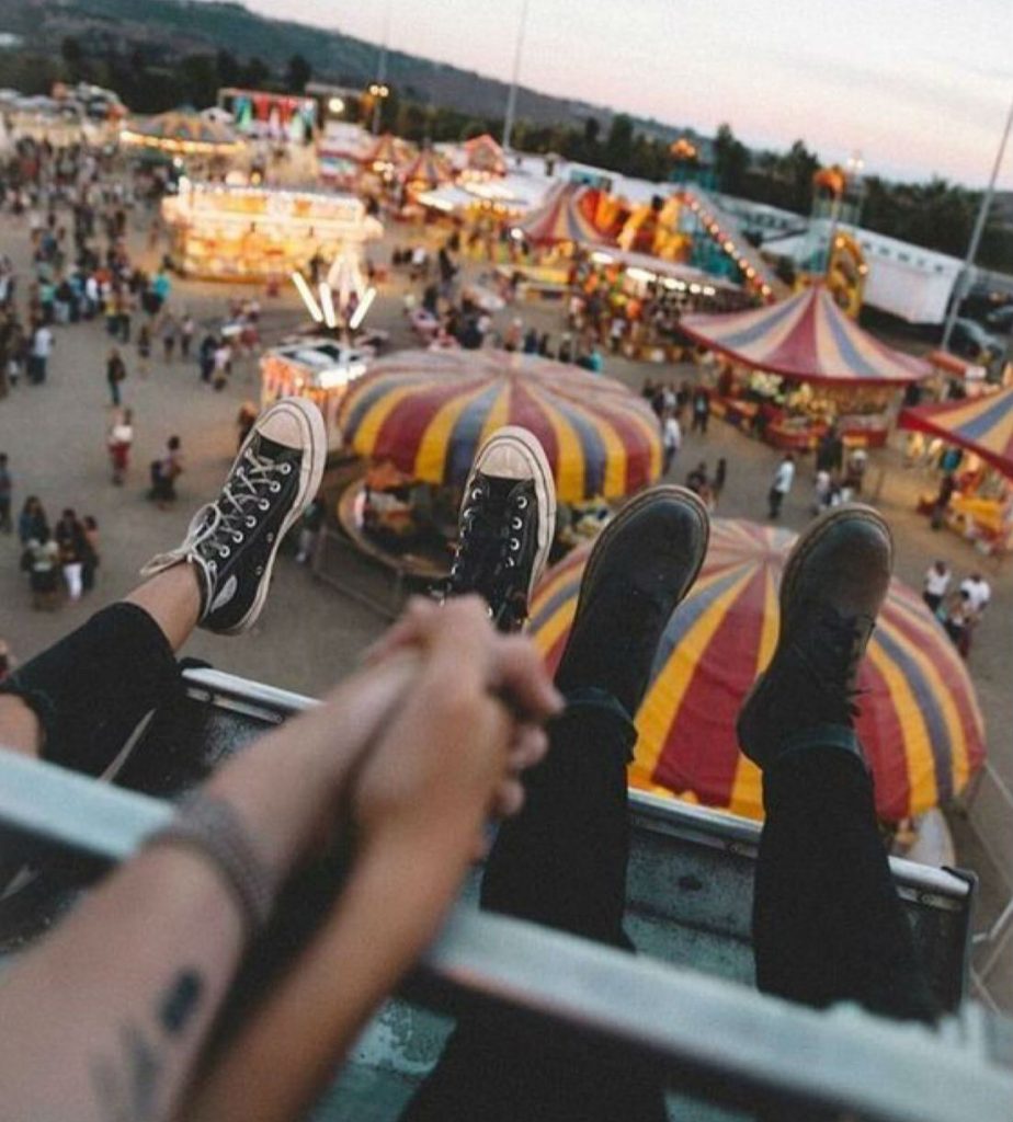 8 Signs You’re About To Enter The Friend Zone