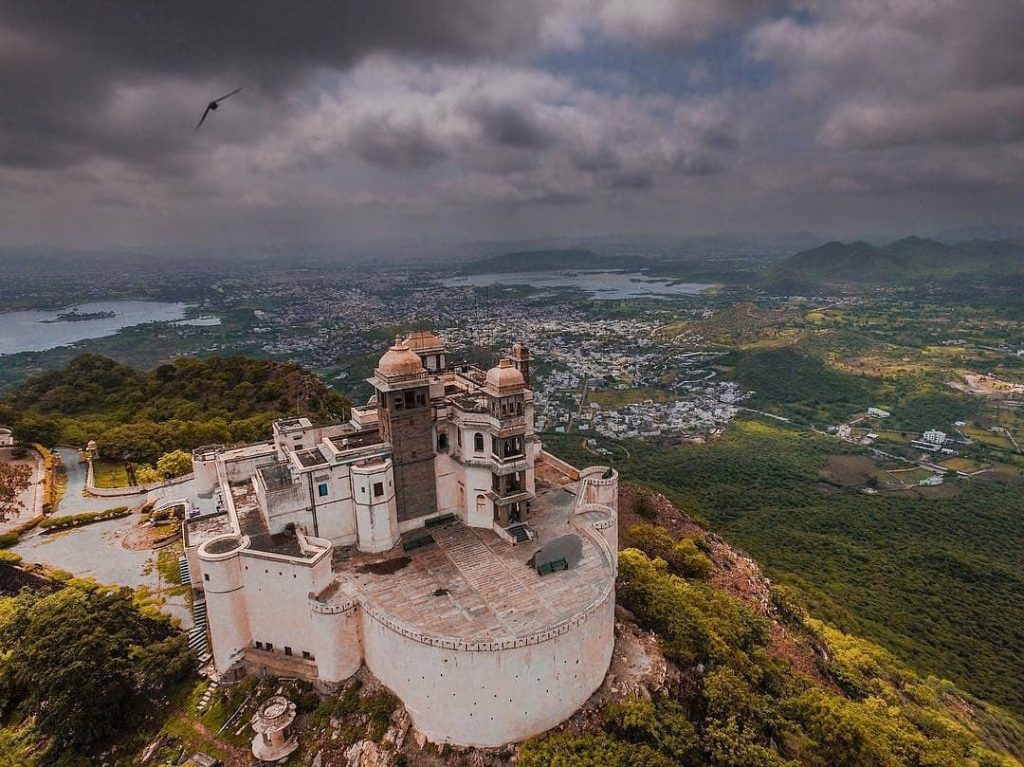 9 Best Places To Escape Monsoon In India