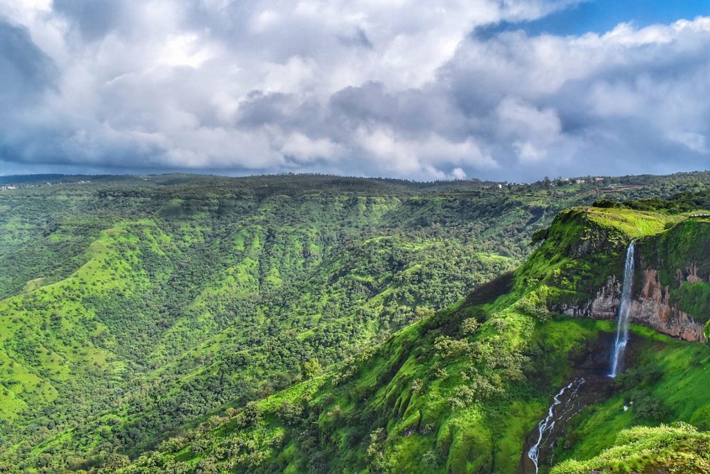 9 Best Places To Escape Monsoon In India