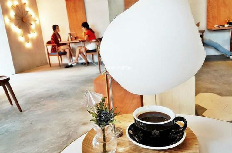 Chinese Cafe Serves Coffee With A Cotton Candy Cloud And We’re Impressed