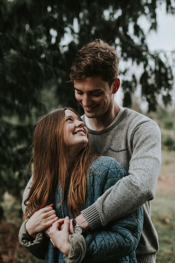 10 Signs He Wants You to Make the First Move