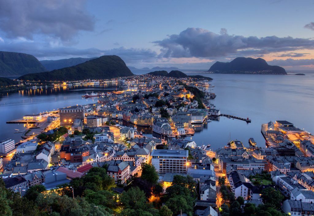 8 White Night Countries to Visit