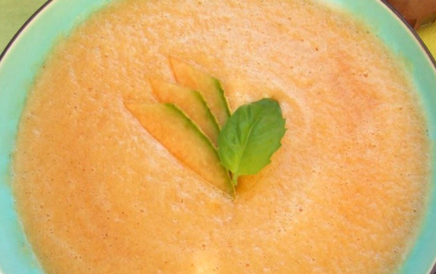 Chilled melon soup | 7 Best Summer Diet Tips (Fruit Soups, Veggie Popsicles, and Detox Drinks)