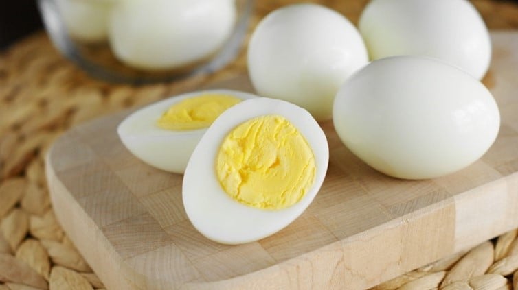 Eggs | 10 Things You Should Always Have In Your Fridge | Her Beauty