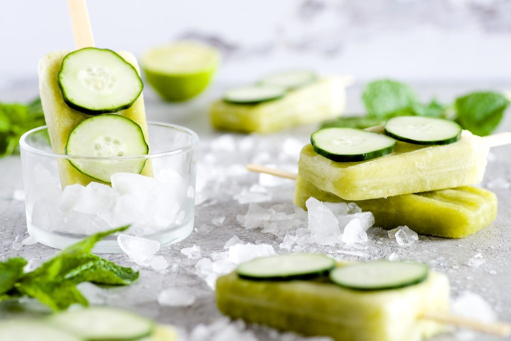 7 Best Summer Diet Tips (Fruit Soups, Veggie Popsicles, and Detox Drinks)