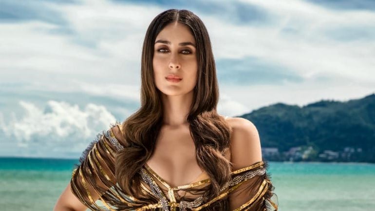  Kareena Kapoor Khan| 8 Bollywood Stunners Share Their Main Beauty Routines, And We Can't Wait To Try Them | Her Beauty