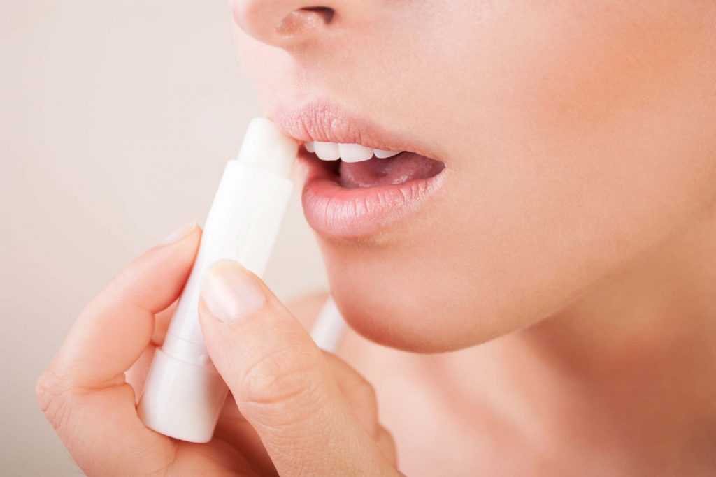 10 Lipstick Tricks to Make Your Teeth Look Whiter