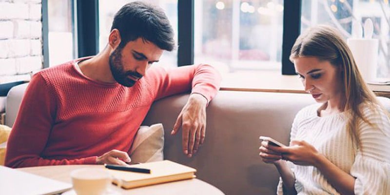 8 Signs a Long-Term Relationship is Ending