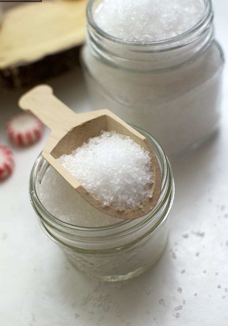 ≡ 10 DIY Homemade Sea Salt Scrubs Recipes 》 Her Beauty