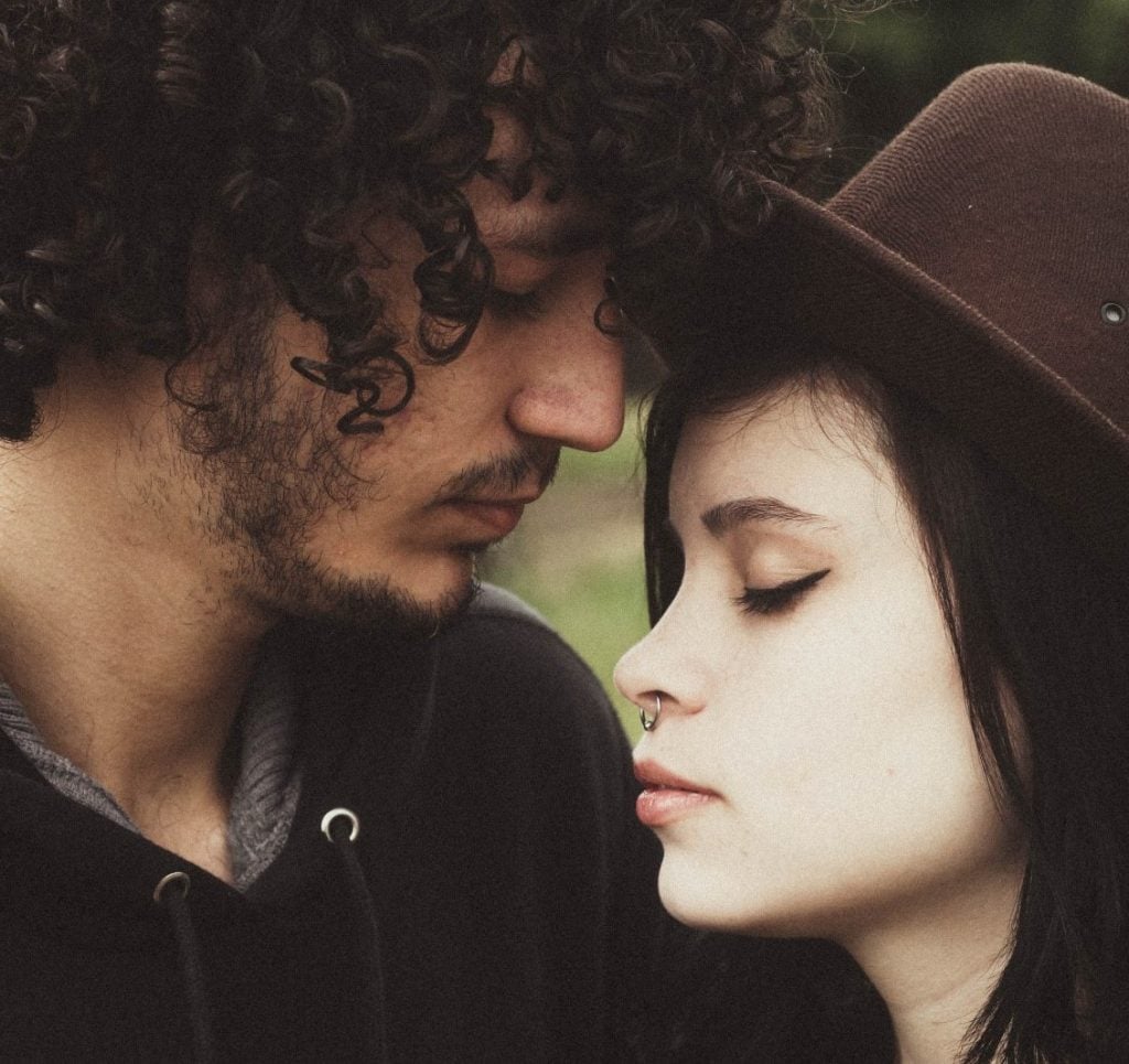 10 Tips for Dating an Introvert