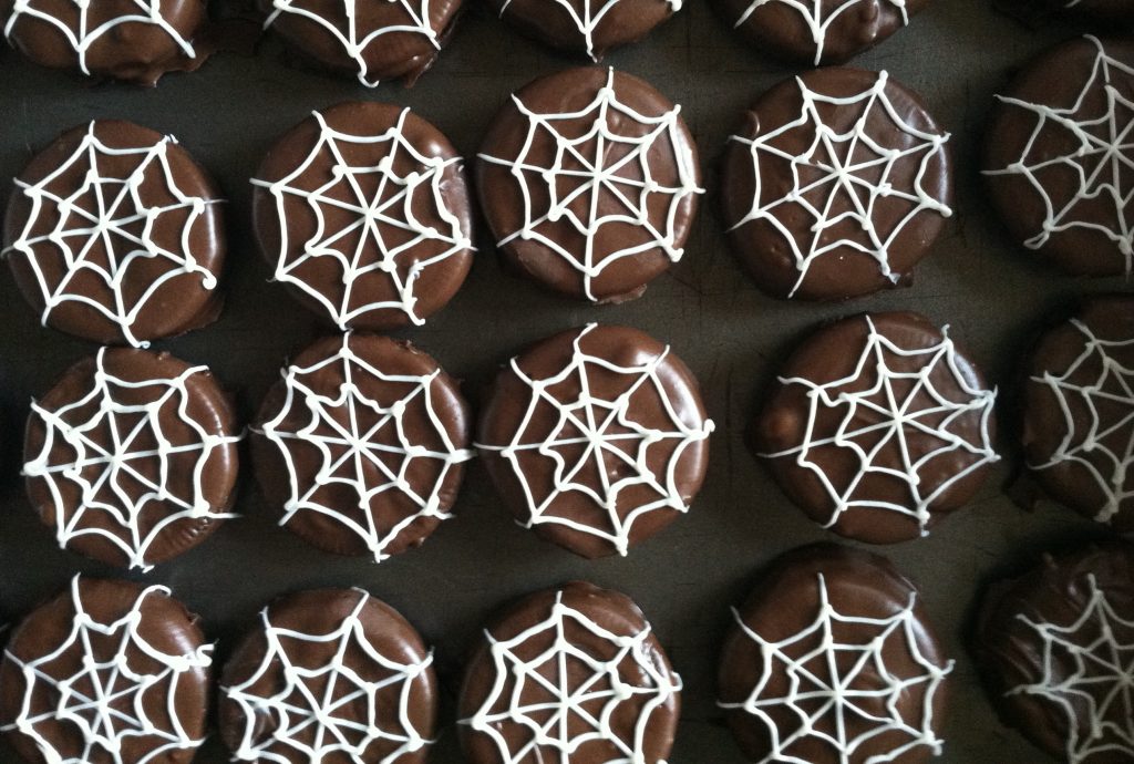 15 Easy Halloween Cookie Ideas