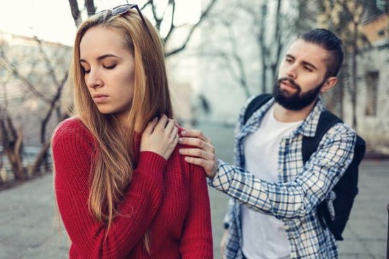 9 Sure Hints Your Ex Wants You Back