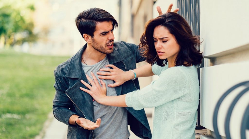 9 Sure Hints Your Ex Wants You Back