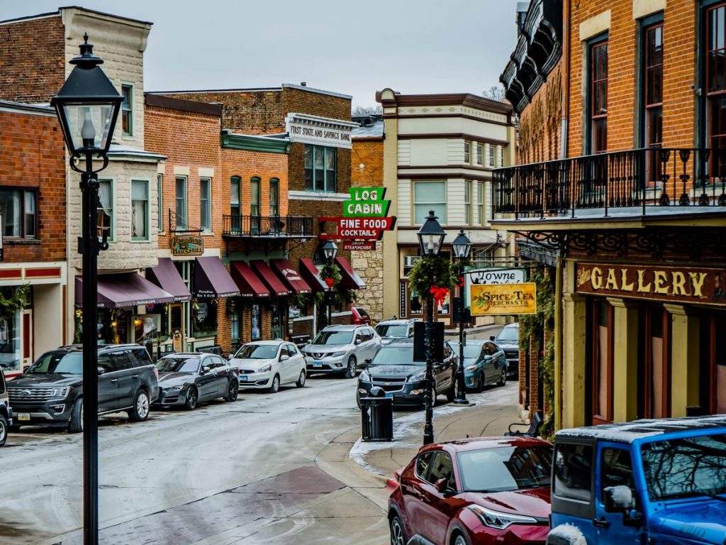 12 Reasons To Move To A Small Town