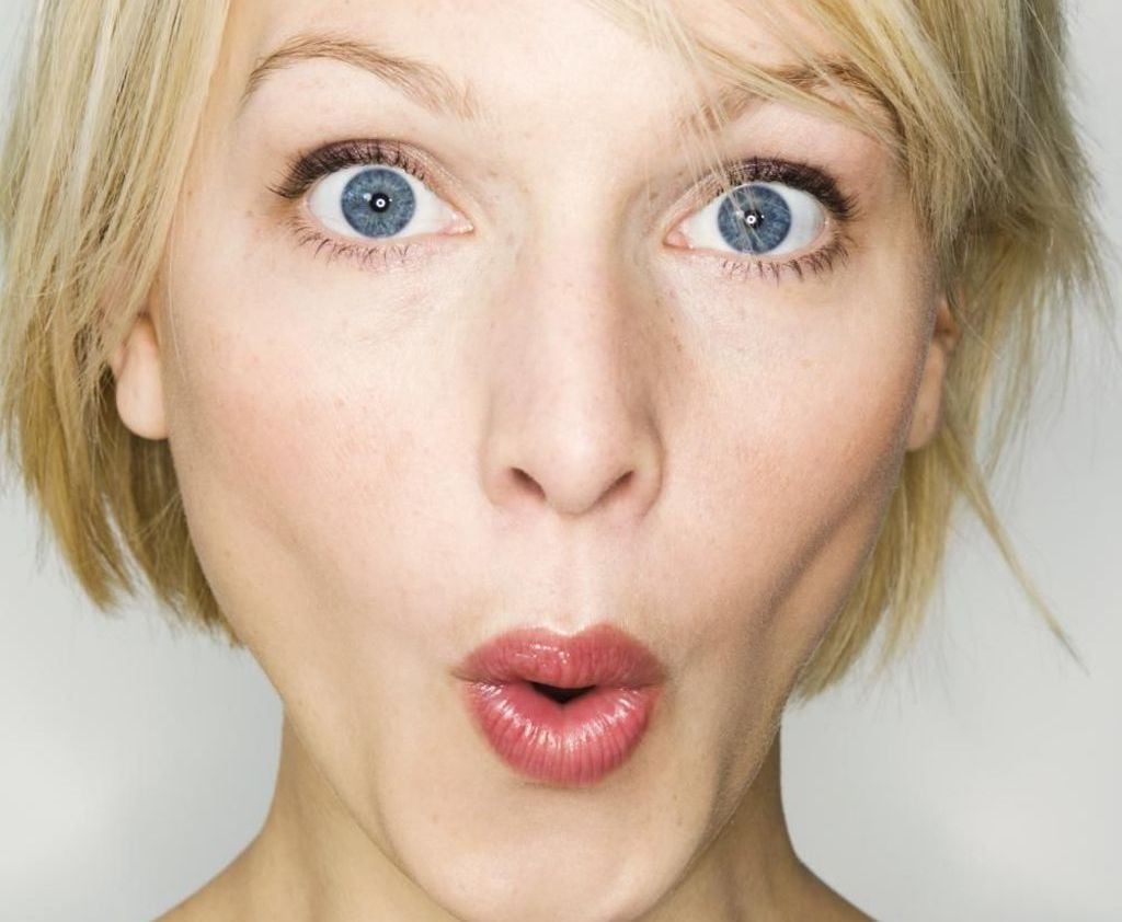 8 Face Yoga Moves That Erase Years