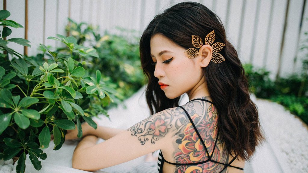 #6 | 10 Tanda-tanda Jika Kamu Lebih Seksi Dari Yang Kamu Kira | Her Beauty