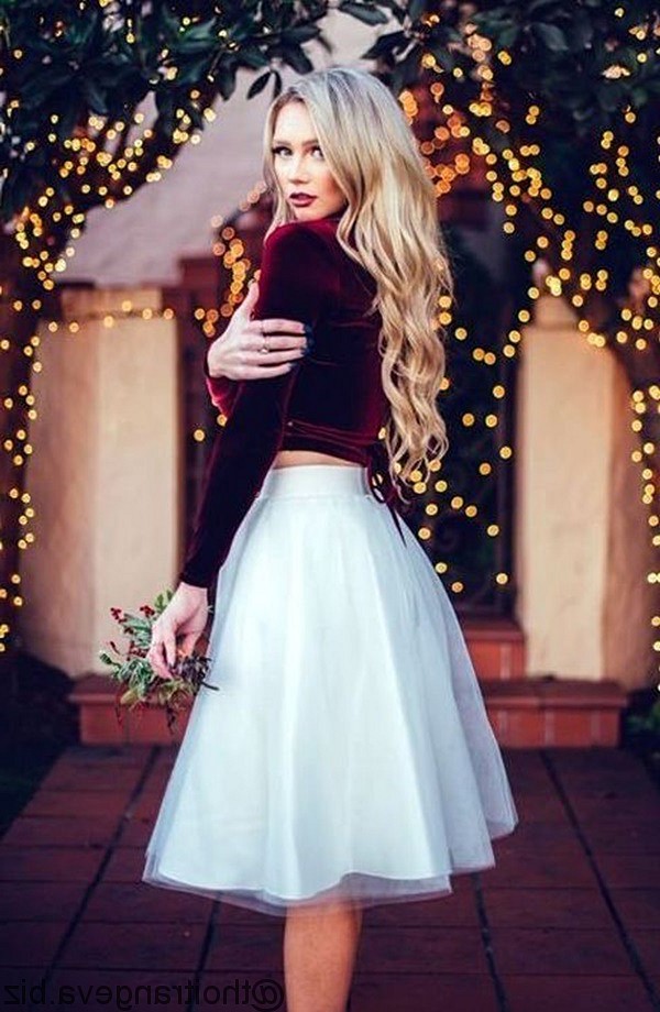 10 Best Christmas Party Outfit Ideas