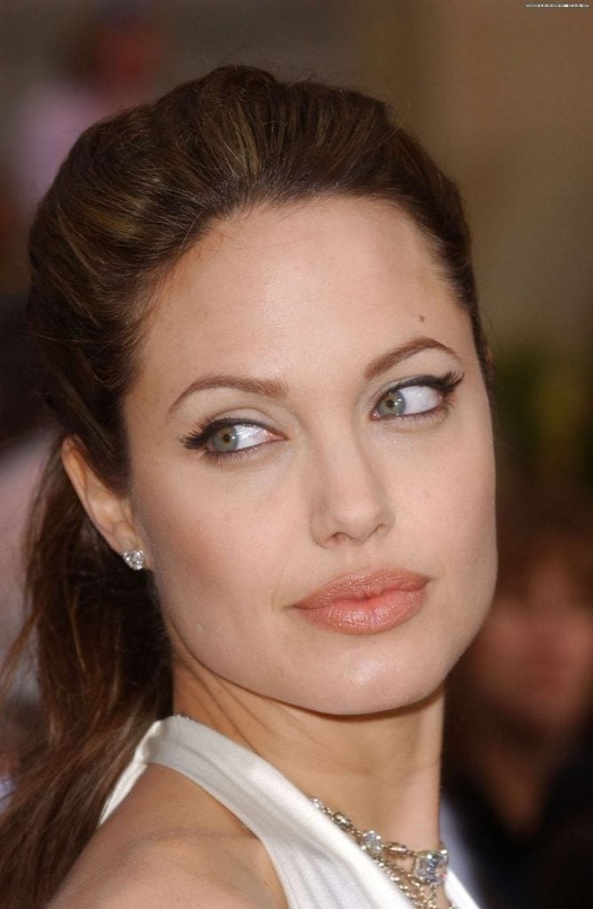 Low Cheekbones vs. High Cheekbones: Everything You Need to Know