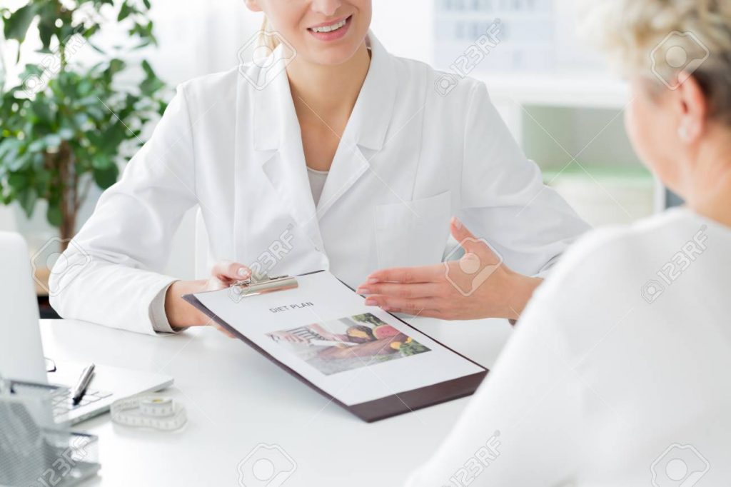 El ayuno intermitente tiene poco de ayuno. Aprende a perder peso de manera eficiente y correcta.