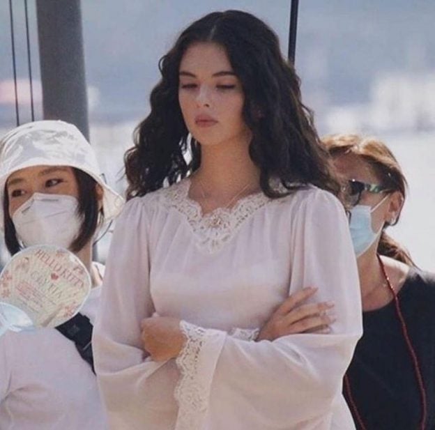 ≡ Monica Belucci and Vincent Cassel’s Daughter Deva On Shoot In Italy