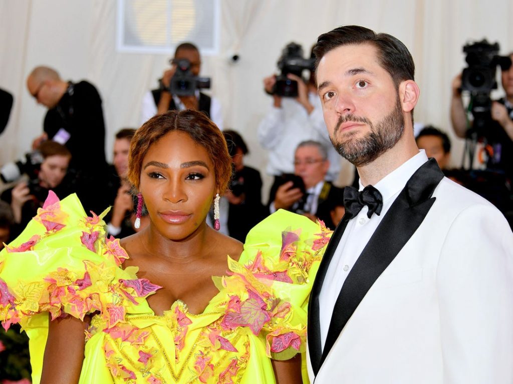 10 Celebrity Couples Who Have the Best Meeting Stories 