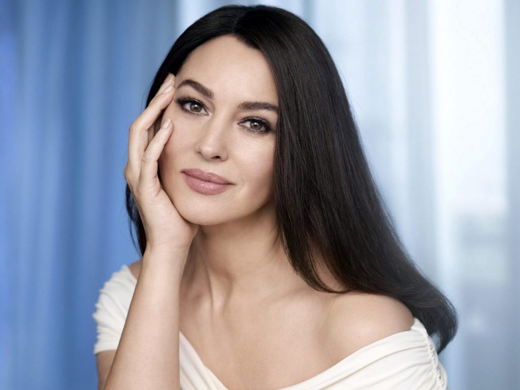 8 Beauty Secrets of Monica Bellucci Who Looks Great at 56