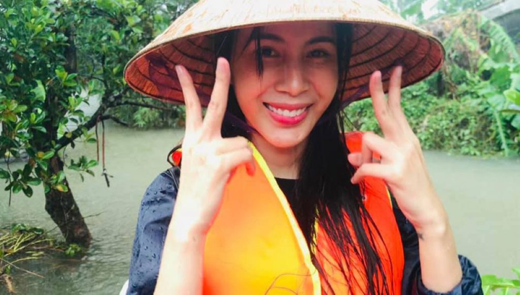 Những nghệ sĩ tích cực tham gia quyên góp, ủng hộ đồng bào miền Trung trong trận lũ lụt lịch sử