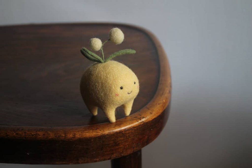 Moscow Artist Creates Adorable Furry Friends Out Of Wool