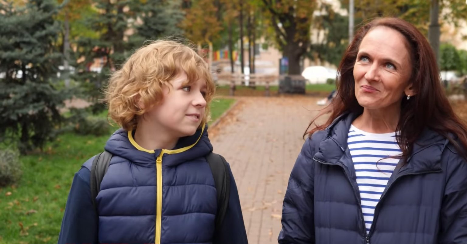 Женя занимается. Женя занимается