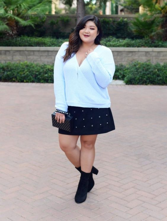 8 Best Winter Outfits For Curvy Women