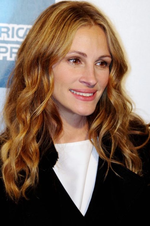 ≡ 14 Female Celebrities Who Have Aged Gracefully 》 Her Beauty