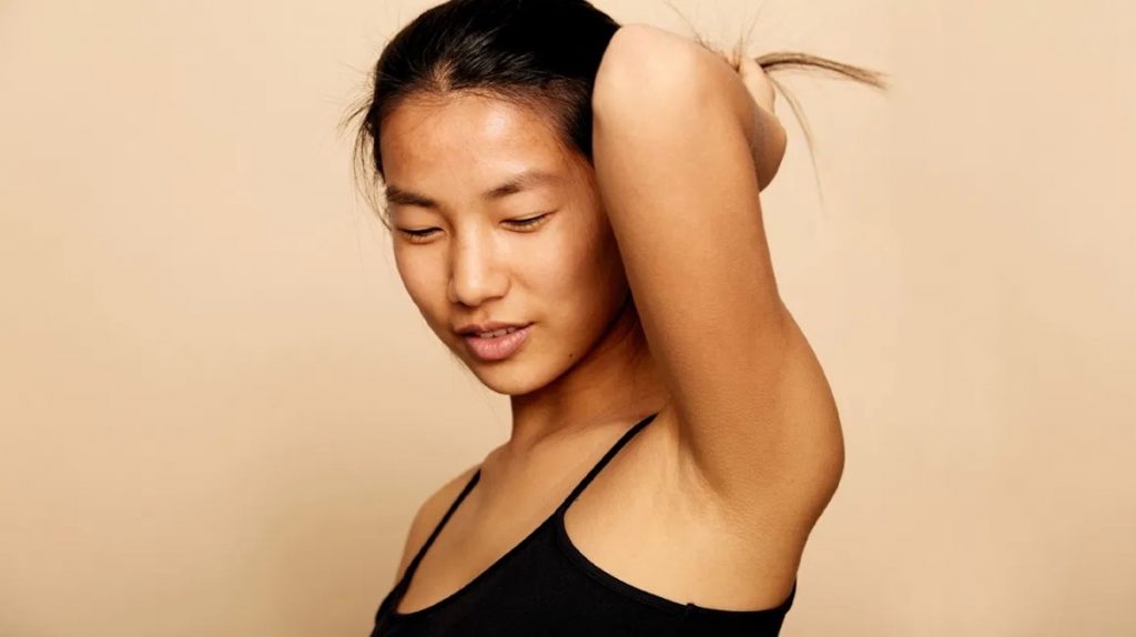 Sangat Mudah! Inilah 6 Cara Alami Hilangkan Bau Badan