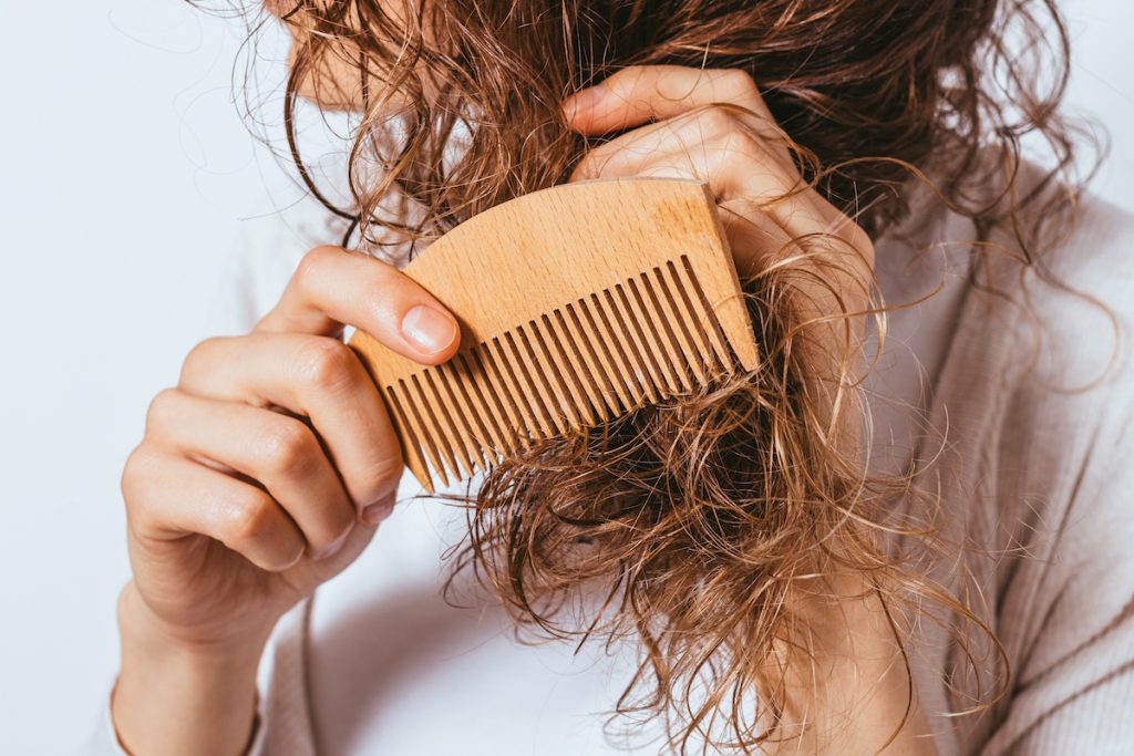 Natural Remedies You Can Use to Stimulate Hair Growth and Thickness