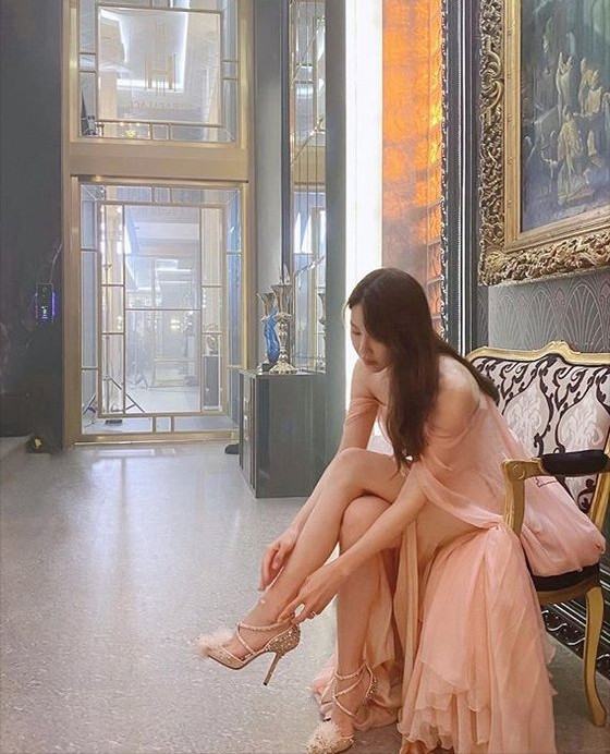 Những khoảnh khắc đẹp của “Bà cả Penthouse” — Lee Ji Ah
