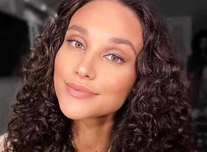 10 fatos interessantes sobre Débora Nascimento