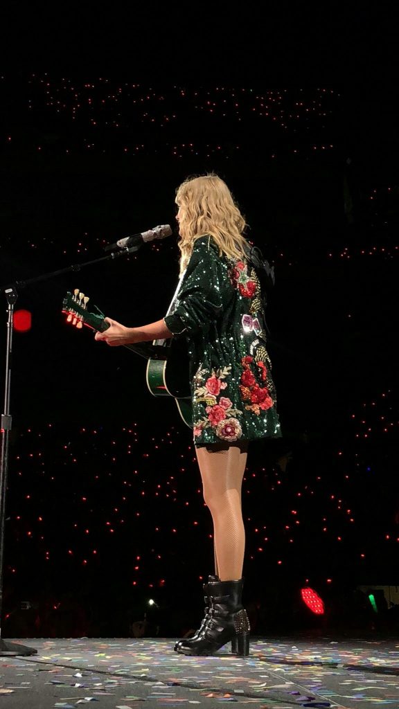 12 Most Memorable Taylor Swift Outfits