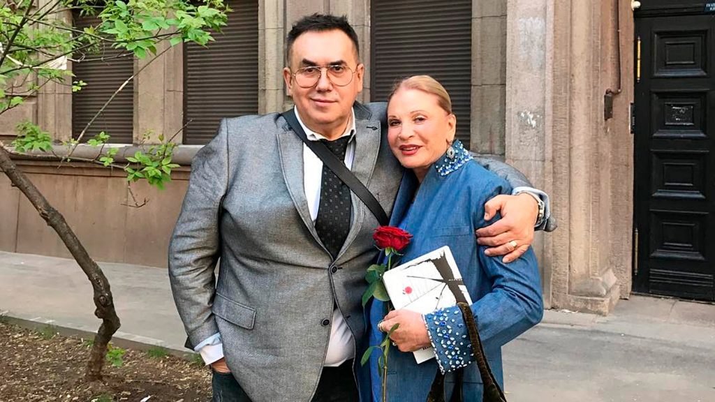 Все что стало известно об отношениях Стаса Садальского с 80-летней Людмилой Максаковой